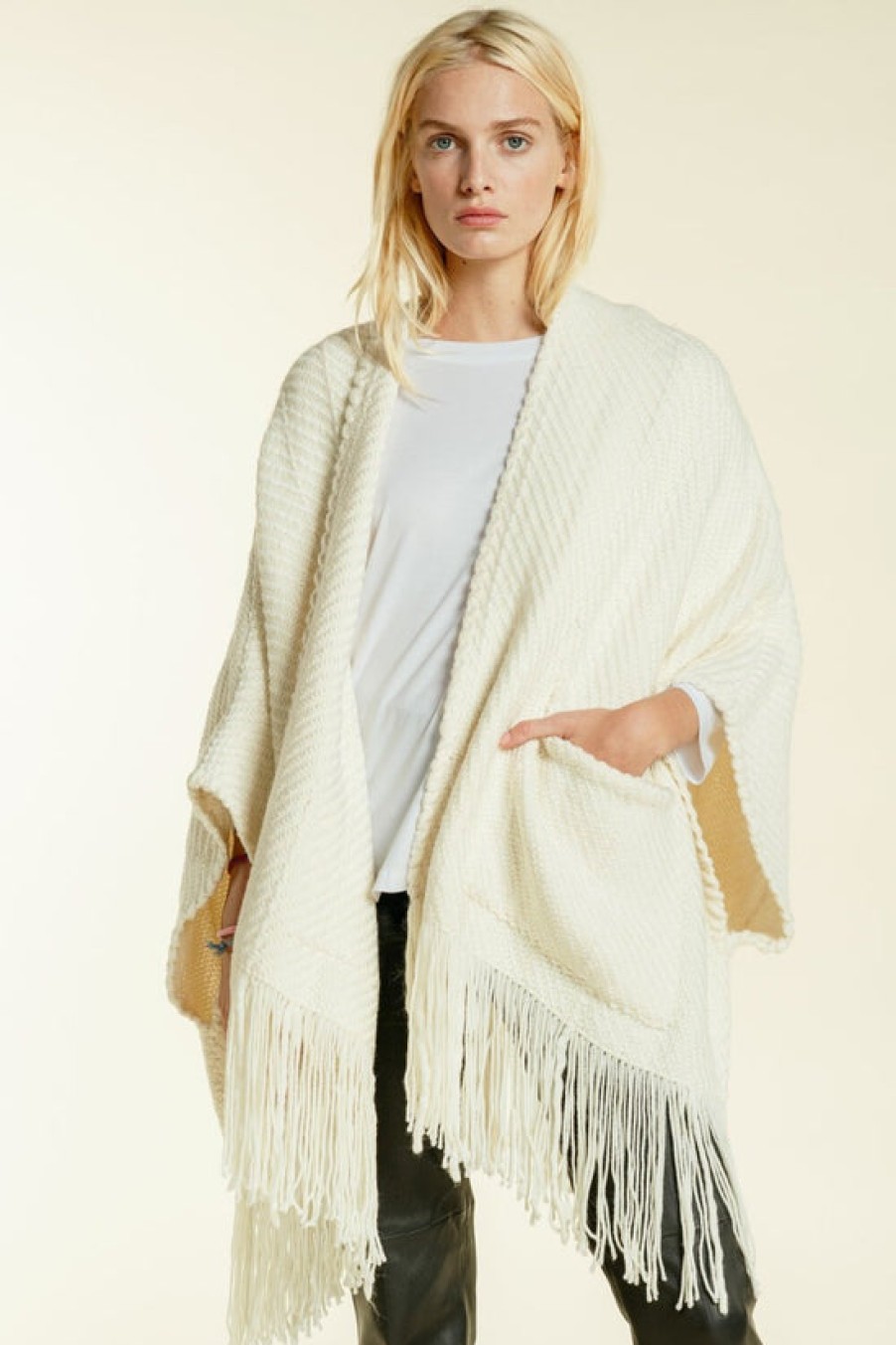 Clothing WEHVE | Wehve, Ivory Billy Fringe Cardigan With Pockets