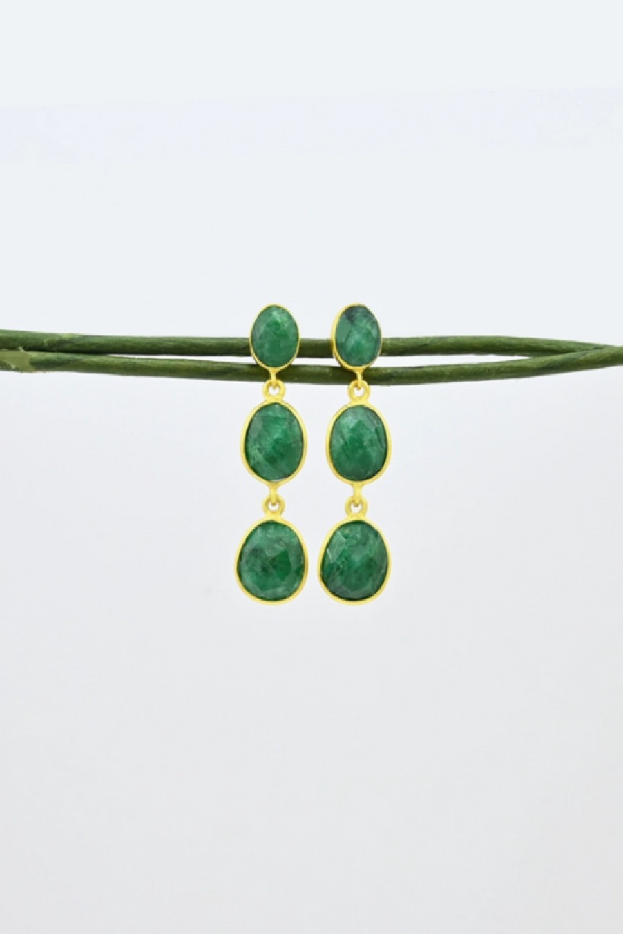 Jewelry Schmuckoo | Schmuckoo, Triple Oval Emerald Gold Earrings